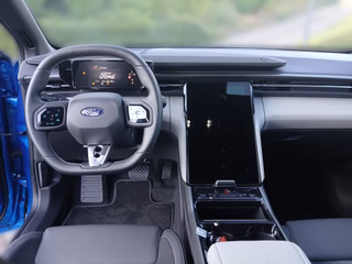 Ford Capri 210kW RWD + AHK +Wärmepumpe+ Fahrerassistent - foto 1