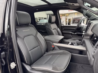 Dodge RAM Laramie Night Premium UMBAU + LPG - foto 22