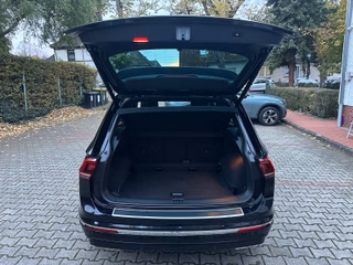 Volkswagen Tiguan Highline 4Motion/R-line/1.Hand/ - foto 12
