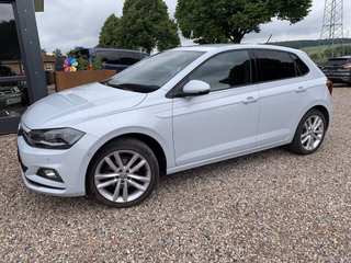 Volkswagen Polo VI Highline