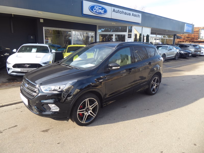 Ford Kuga ST-Line aus 1. Hand