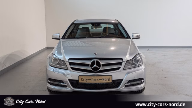 Mercedes-Benz C 250 CGI Coupé BE-BiXENON-NAVI-TEMP-PDC - bilder 9
