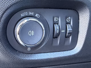 Opel Corsa F Elegance Automatik - foto 8