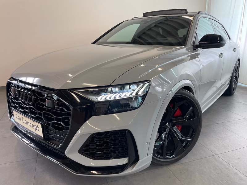 Audi RSQ8 PANO 23" StHz B&O HEAD UP VALCONA 4.0 TFSI quattro