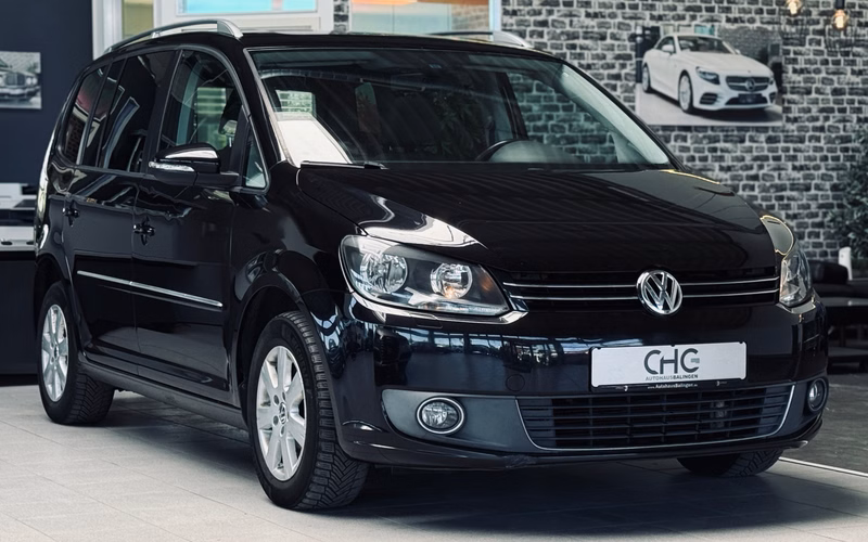 Volkswagen Touran Highline |Pano|Navi|AHK|PDC|SHZ