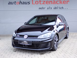 Volkswagen Golf VII GTD BMT |AHK|ALARM|BI-XEN|ACC|AppConnect|DCC|keyless Used vehicle for sale | First registration 12/2015 | Price 16.990 €