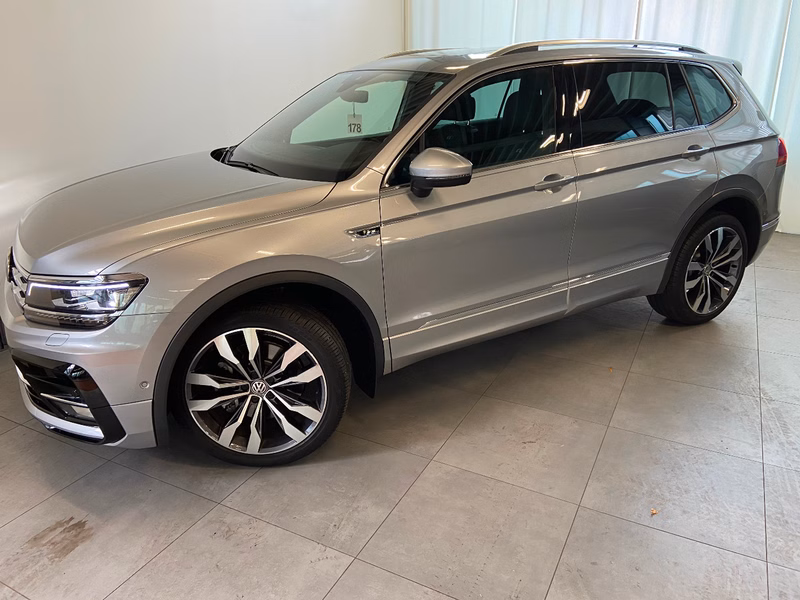 Volkswagen Tiguan Allspace 4Mot 2.0 TDI DSG PANO 20" LEDER