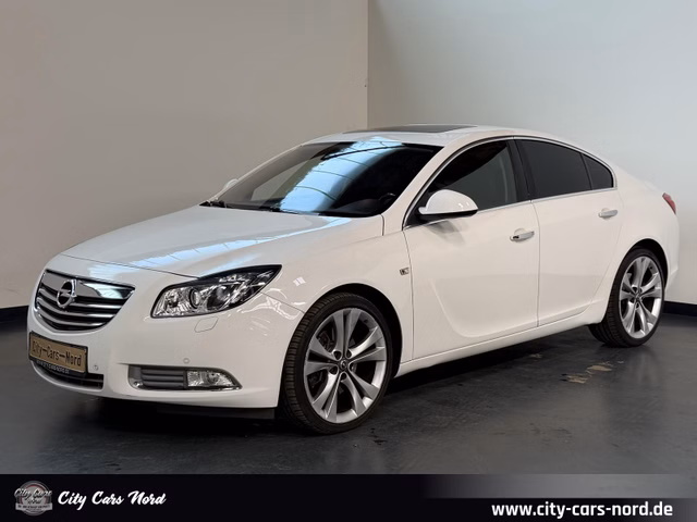 Opel Insignia A Innovation 4x4 MEMORY+LEDER+PDC+TEMPO Авто с пробегом купить | Первая регистрация 02/2011 | Цена 8.999 €