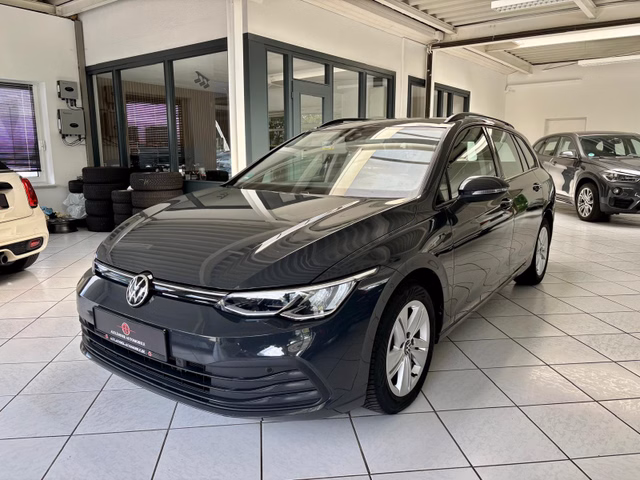 Volkswagen Golf VIII Variant 1,0 TSI Life LED PDC CarPlay Gebrauchtwagen Kaufen | EZ 06/2022 | Preis 14.499 €