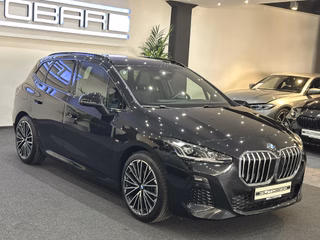 BMW 218 Active Tourer M-SPORT PANO HUD 360 MASSAGE H&K - bilder 4
