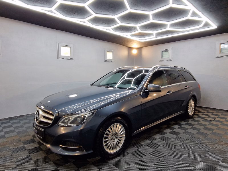Mercedes-Benz E 220 T CDI AVANTGARDE|STANDHEIZUNG|LEDER
