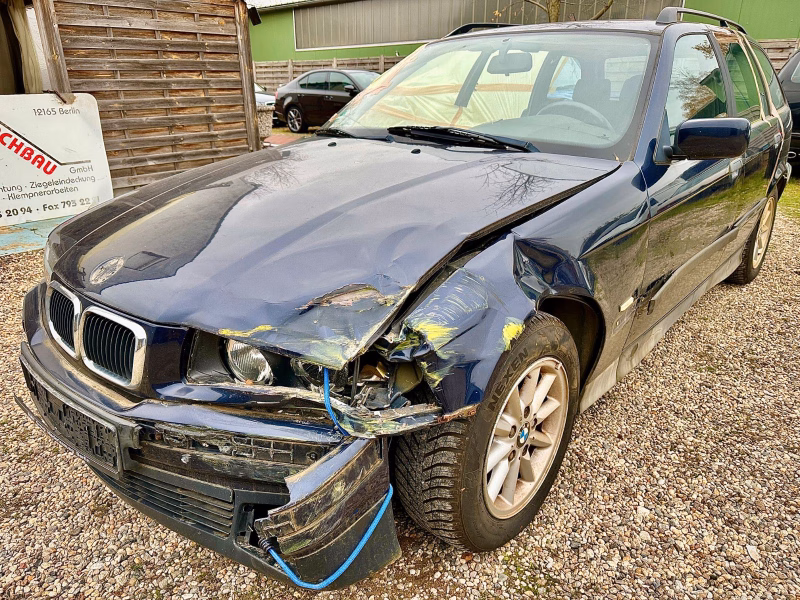 BMW 318i Touring E36 * Rentner * EFH * Schiebedach *