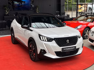 Peugeot 2008 GT FOCAL / LED / ACC / NAVI / Keyless /