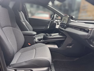Toyota bZ4X FWD Teamplayer - bilder 12