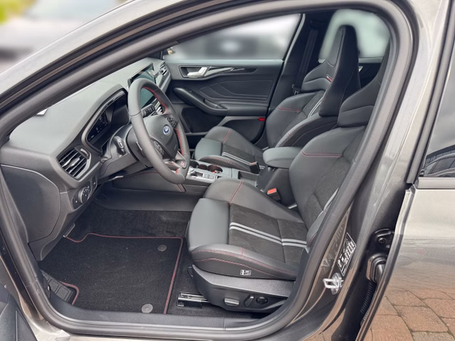 Ford Focus Turnier ST X +B&O+WINTERPAKET+ - bilder 6