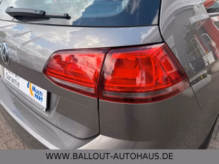 Volkswagen Golf VII Variant*2.HAND*BI-XENON*KLIMA*NAVI*TEMP - bilder 9