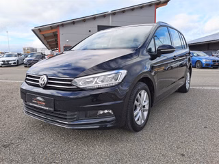 Volkswagen Touran Comfortline 1.0TSI 7-SITZ|ACC|LED|MASSAGE Used vehicle for sale | First registration 02/2019 | Price 20.990 €