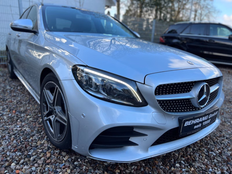 Mercedes-Benz C220d AMG LINIE *MULTIBEAM*KAMERA*COMAND*