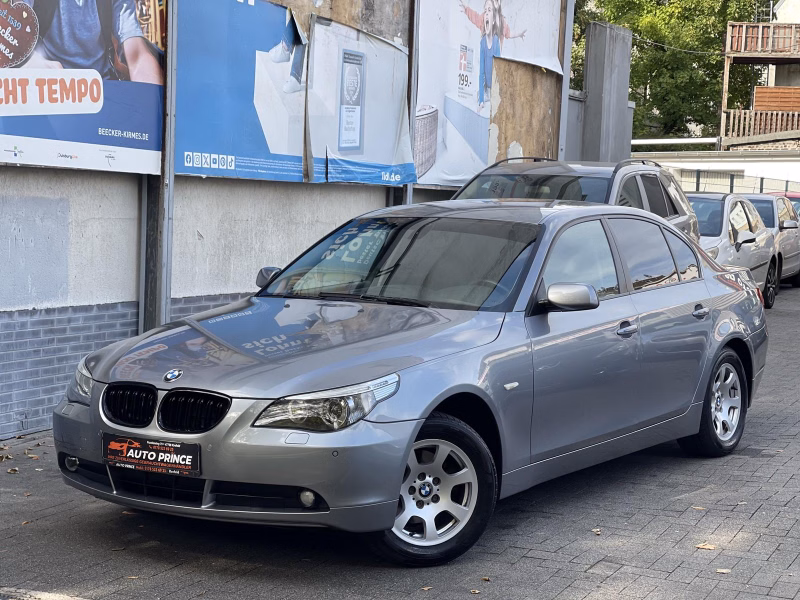 BMW 520i Edition Lifestyle+ KLIMAAUTOMATIK+ PDC V-H+ TÜV NEU+ E-FENSTER+ SHZ+ TEMPO