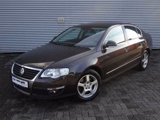 Volkswagen Passat 2.0 TDI DPF Comfortline NAVI BUSINESS-Pk - foto 1