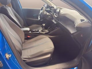 Peugeot 208 Allure Pack  LED ACC CarPlay Virtual - foto 9