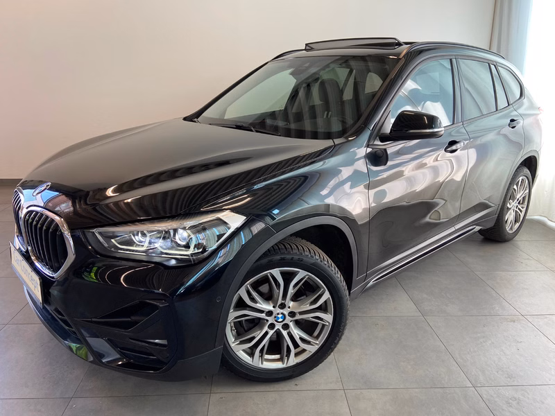 BMW X1 sDrive 18 i Sport Line PANO NAVI KAMERA 18" HIFI
