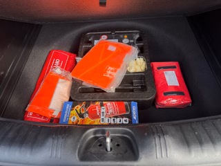 Jeep Compass Limited 4WD Automatik 4X4 - foto 34