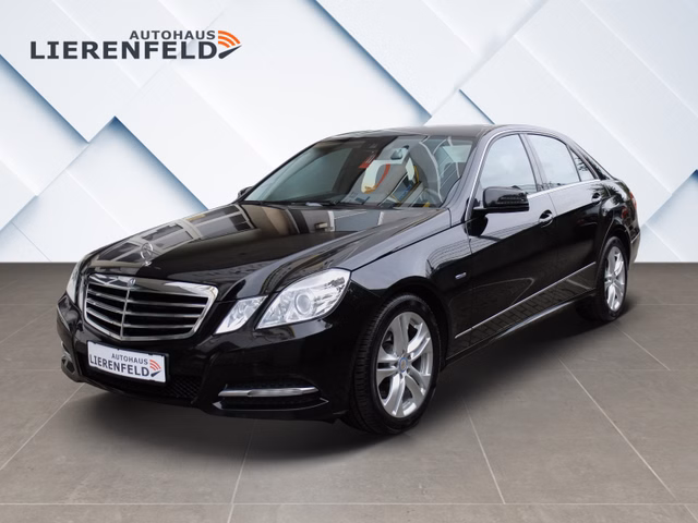 Mercedes-Benz E 350 CGI BlueEfficiency Avantgarde MB Scheckheft - фото 1