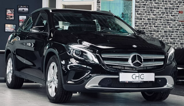 Mercedes-Benz GLA 200 BiXENON|SHZ|NAVI|PDC|LEDER Gebrauchtwagen Kaufen | EZ 01/2015 | Preis 17.000 €
