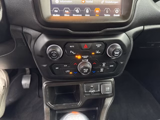 Jeep Renegade 1.6l Longitude Design Black-Pack - foto 19