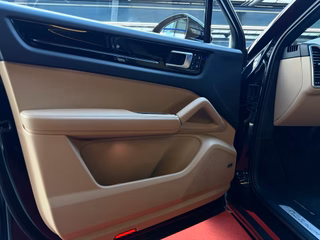 Porsche Cayenne Coupe S Platinum Edition 3.0 V6 e-hybrid / HEAD-UP / PANO / ACC / BOSE / 360° CAM E-Hybrid - foto 7