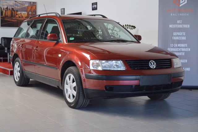 Volkswagen Passat Variant Trendline |KLIMAAUT.|8-FACH|TÜV11/20 Gebrauchtwagen Kaufen | EZ 02/1999 | Preis 790 €