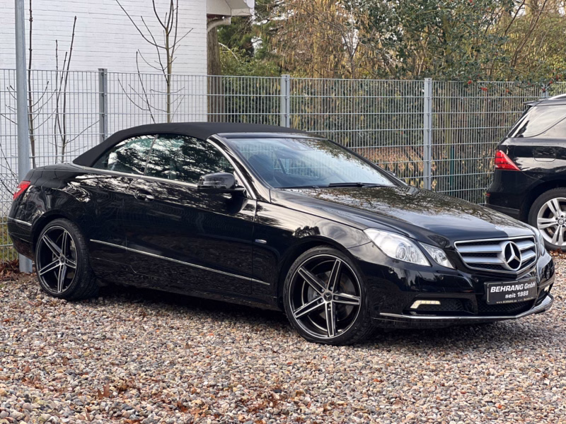 Mercedes-Benz E350 CGI CABRIOLÉT aus 1.HAND *MEMORY*COMAND*AHK