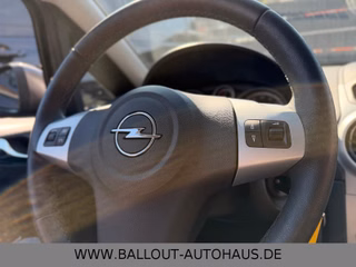 Opel Corsa D 150 Jahre*1.HAND*KLIMA*TEMPO*LKZ*SHZ*EU5 - bilder 19
