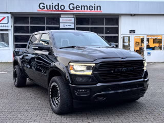 Dodge RAM 5.7 V8 Crew Cab Laramie Night Edition Rambox - bilder 1