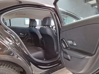 Mercedes-Benz A 180d Limousine Style*8G-DCT*KEYLESS*CARPLAY* - bilder 26