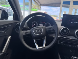 Audi Q2 S-Line Sport 35 Autom., Matrix Pano Kamera ACC - bilder 4