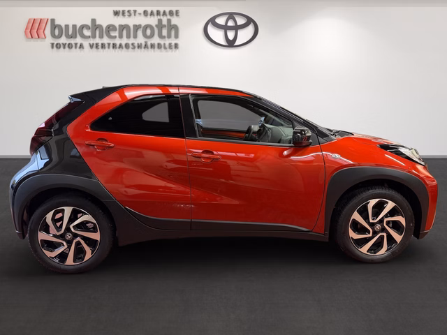 Toyota Aygo X Pulse +Allwetterräder - foto 4