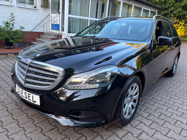 Mercedes-Benz E 220 E T-Modell E 220 CDI BlueEfficiency Gebrauchtwagen Kaufen | EZ 05/2013 | Preis 5.999 €