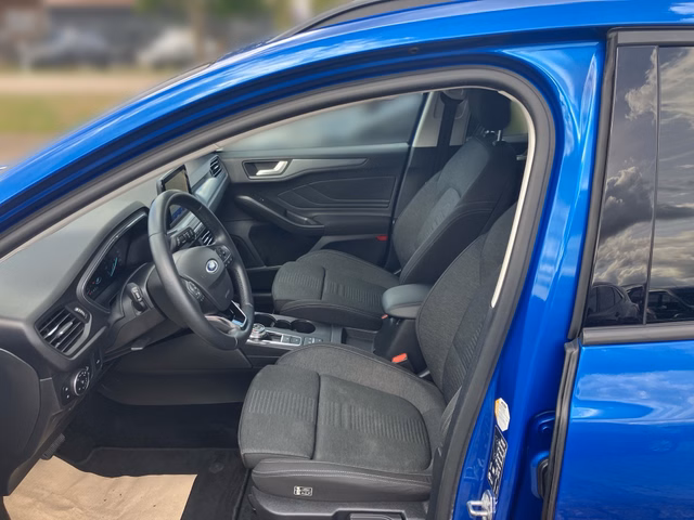 Ford Focus Turnier Active 2.0 TDCi Automatik, LED,Navi, RFK - bilder 6