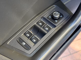Volkswagen T-Roc Sport Automatik ACC SHZ - foto 12