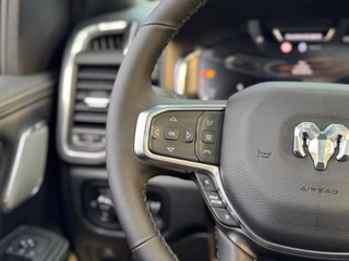 Dodge RAM Laramie Night Premium Rambox + teilbare Heckklappe + 3 Jahre Garantie - foto 27