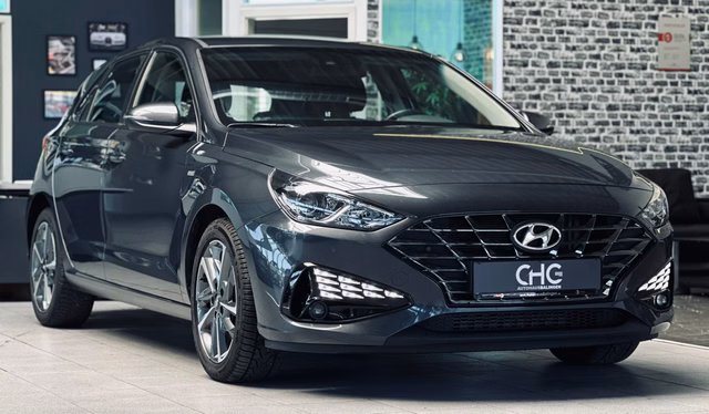 Hyundai i30 Trend Mild-Hybrid CARPLAY|SHZ|LHZ|KAMERA|ACC Gebrauchtwagen Kaufen | EZ 06/2023 | Preis 15.490 €