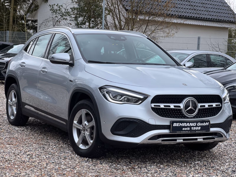 Mercedes-Benz GLA250e PLUG-IN HYBRID *LED*SHZ*DISTRO*MOD.2021*