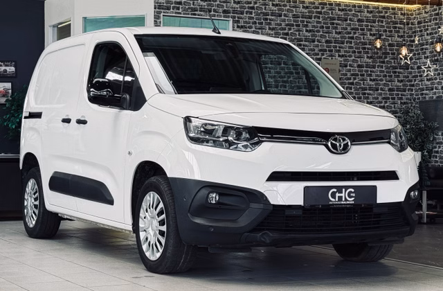 Toyota Proace City L1 Meister 1.HAND|PDC|CARPLAY|MFL| Gebrauchtwagen Kaufen | EZ 04/2022 | Preis 13.890 €