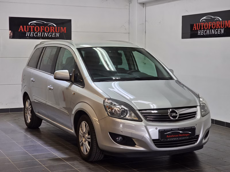Opel Zafira B Bi-Xenon 7.Sitzer Nur 74.000km 1.Hand