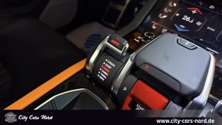 Lamborghini URUS SE AKRAPOVIC+B&O+MASSAGE+PANORAMA - bilder 23