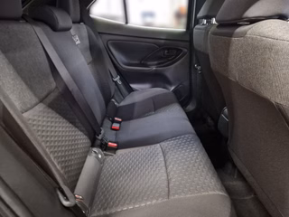 Toyota Yaris Cross Hybrid FWD Teamplayer +Safety- & Comfort Paket - bilder 13