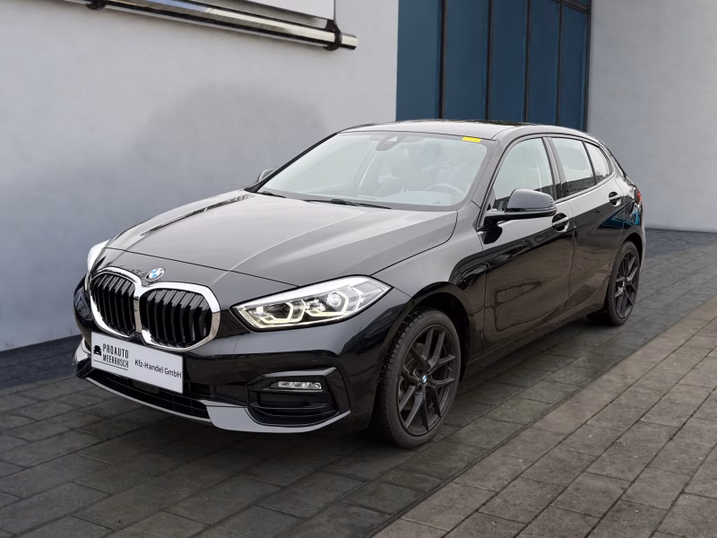 BMW 118i Sport Line ADAPTLED/PARKASSIST/HIFI/NAVI/CARPLAY