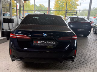 BMW i5 40 eDrive M Sport Panoramadach, 360°, Driving & Park Assistant - foto 5